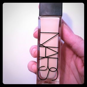 Nars Radiant foundation OSLO